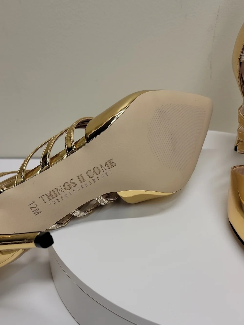 Things II Come NEW IN BOX! Gold Strappy Pointed-Toe Stiletto Heel